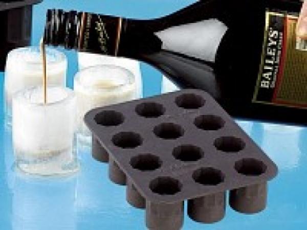 Infactory Silikonform für 12 Schnapsgläser aus Eis