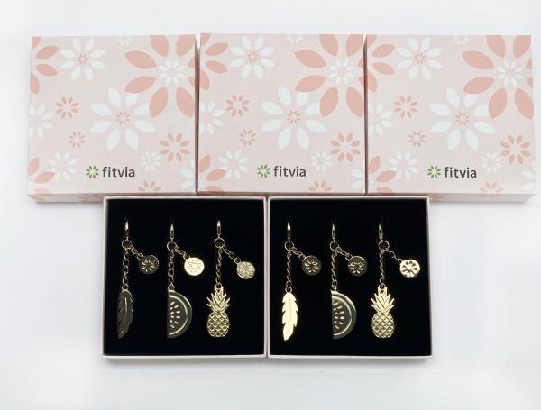 Schmuck Happy Charms 3er Set Großhandel, Marke: Fitvia, für Wiederverkäufer, Feder, Wassermelone, Ananas, A-Ware, Restposten