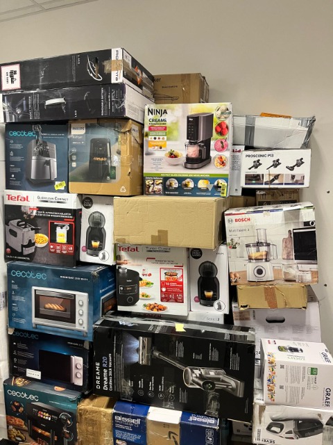 Bastlerposten – ca. 70 Elektrogeräte – Staubsauger, Küchenmaschinen, Roboter – Palettenware