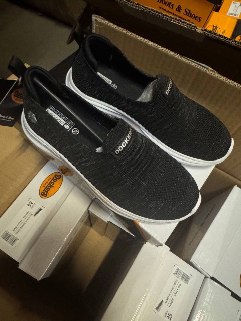 7,50 € Sneakers Dockers neu Originalkartons Größen 31–38 500 Paar für Frauen Mädchen Kinder Lager in Deutschland Versand weltweit